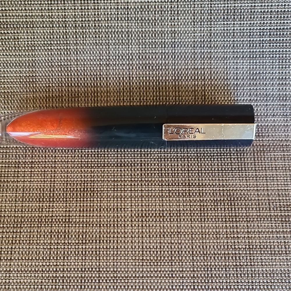 L'Oreal Paris Pink Lip Color